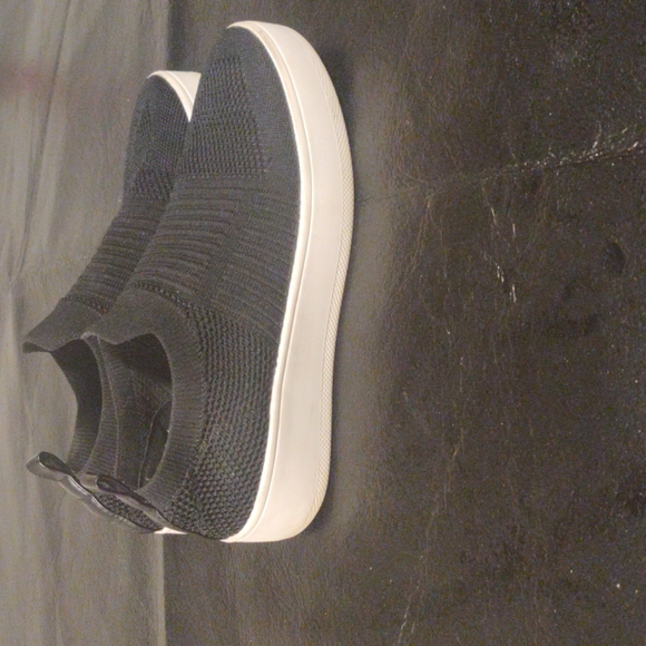 Steve Madden Shoes - Steve Madden size 6
